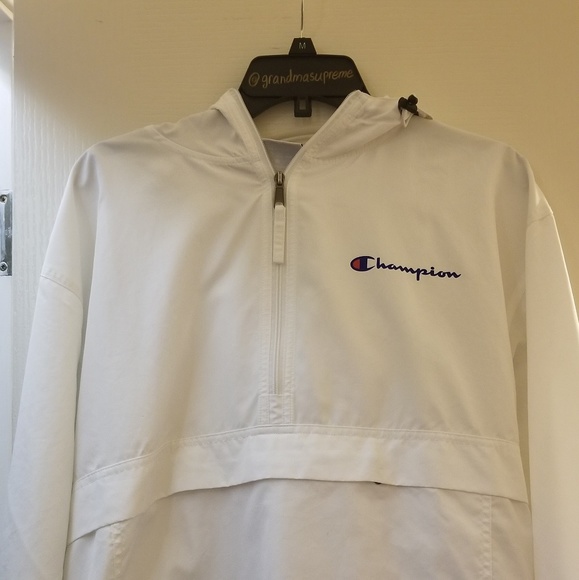 white champion packable jacket